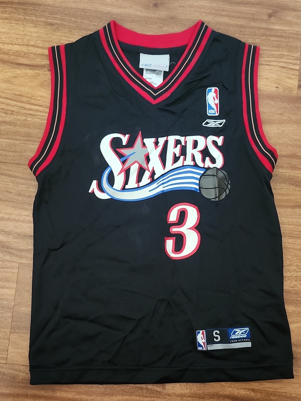 Vintage Reebok Black and Red Sixers #3 Iverson  Basketball Jersey Kids